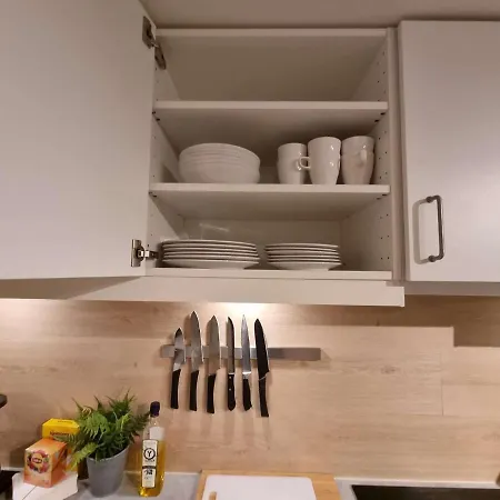 Deluxe For Rent - King Bed, Fully Equipped, Near Center Hostel Stavanger